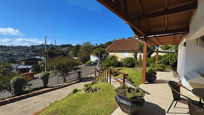 Apartamento no Centro de Gramado 700 m Rua Coberta