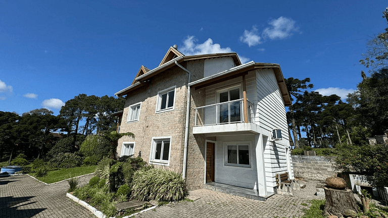 Casa Completa Triplex no Centro de Gramado